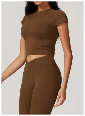 Conjunto Fitness Mujer – Top + Pantalón Acampanado de Cintura Alta