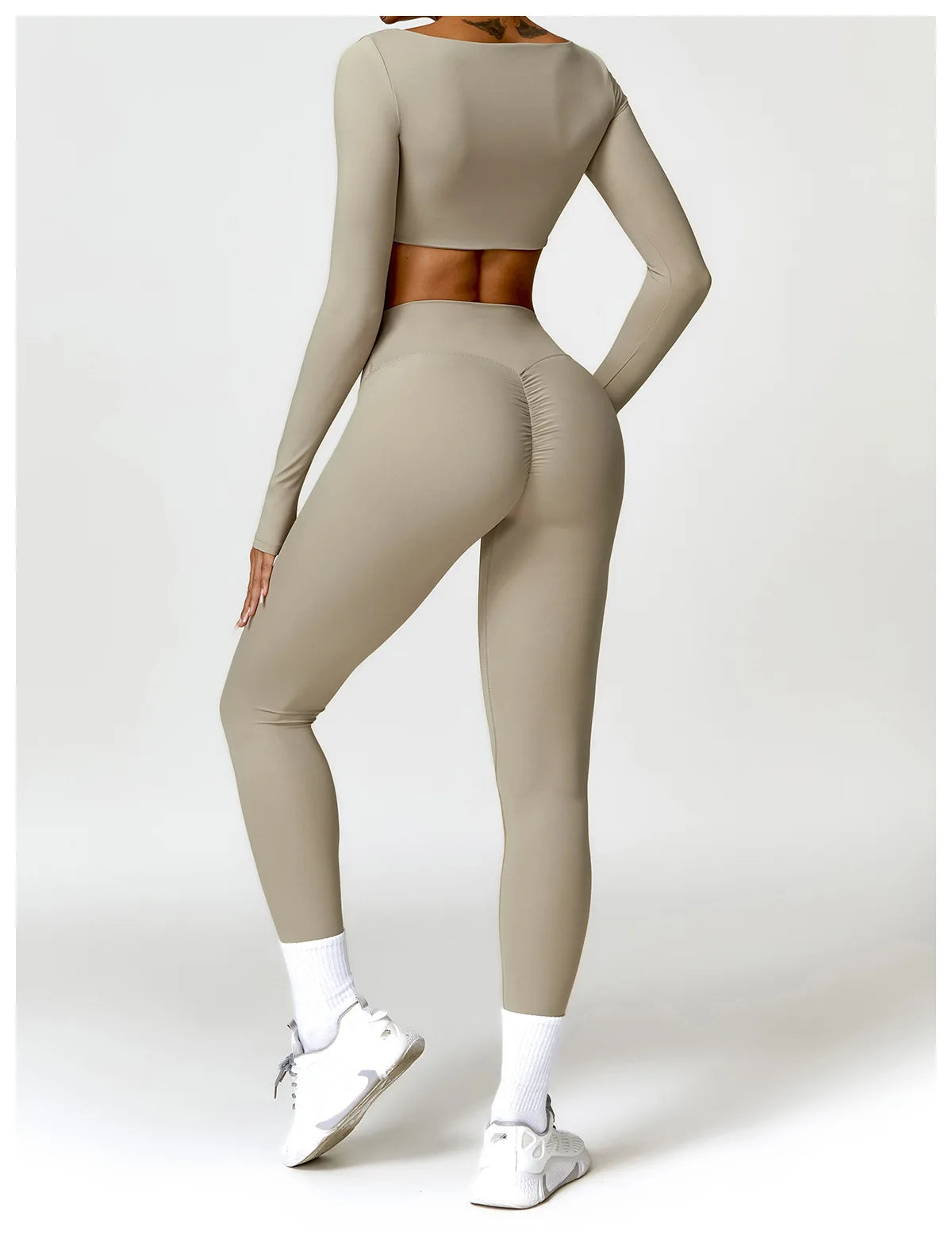 Conjunto Fitness Femenino con Manga Larga y Leggings de Cintura Alta