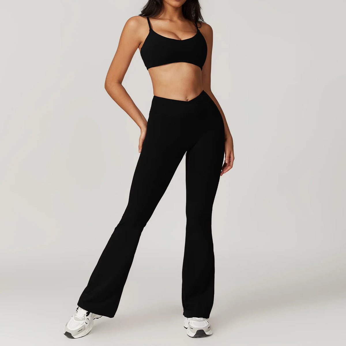 Conjunto Fitness Mujer – Top + Pantalón Acampanado de Cintura Alta
