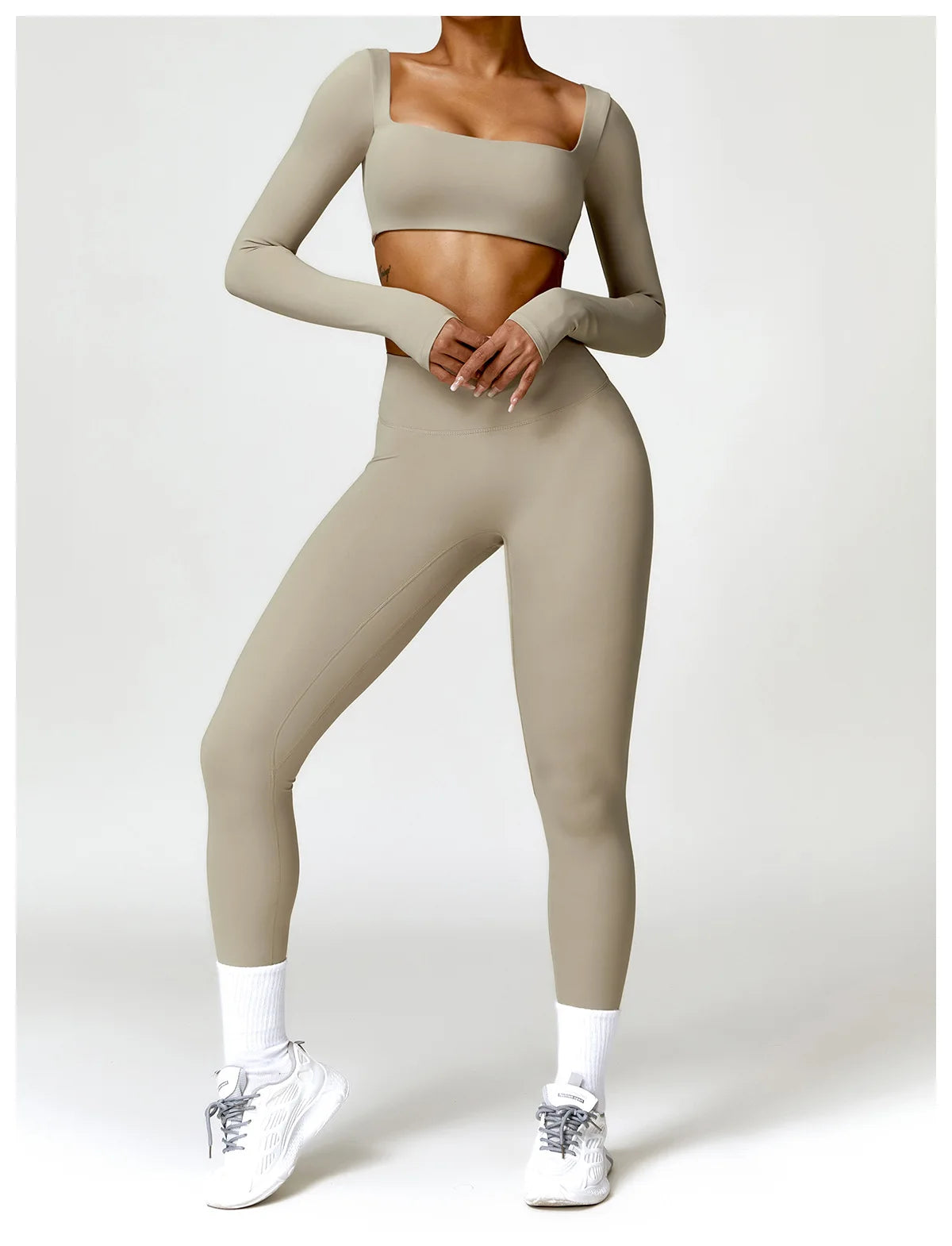 Conjunto Fitness Femenino con Manga Larga y Leggings de Cintura Alta
