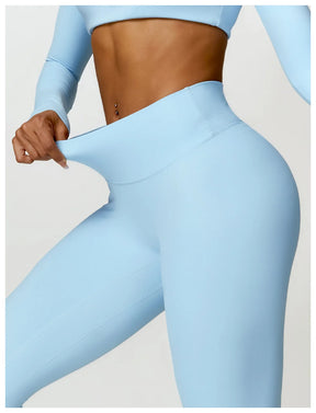 Conjunto Fitness Femenino con Manga Larga y Leggings de Cintura Alta