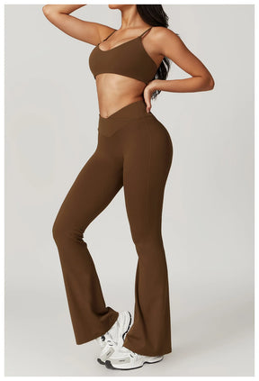 Conjunto Fitness Mujer – Top + Pantalón Acampanado de Cintura Alta