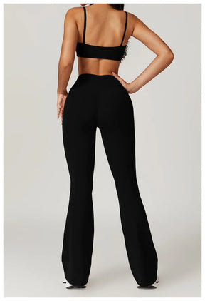 Conjunto Fitness Mujer – Top + Pantalón Acampanado de Cintura Alta