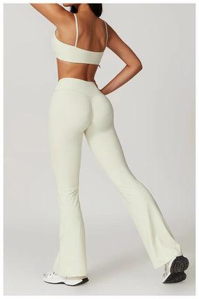 Conjunto Fitness Mujer – Top + Pantalón Acampanado de Cintura Alta