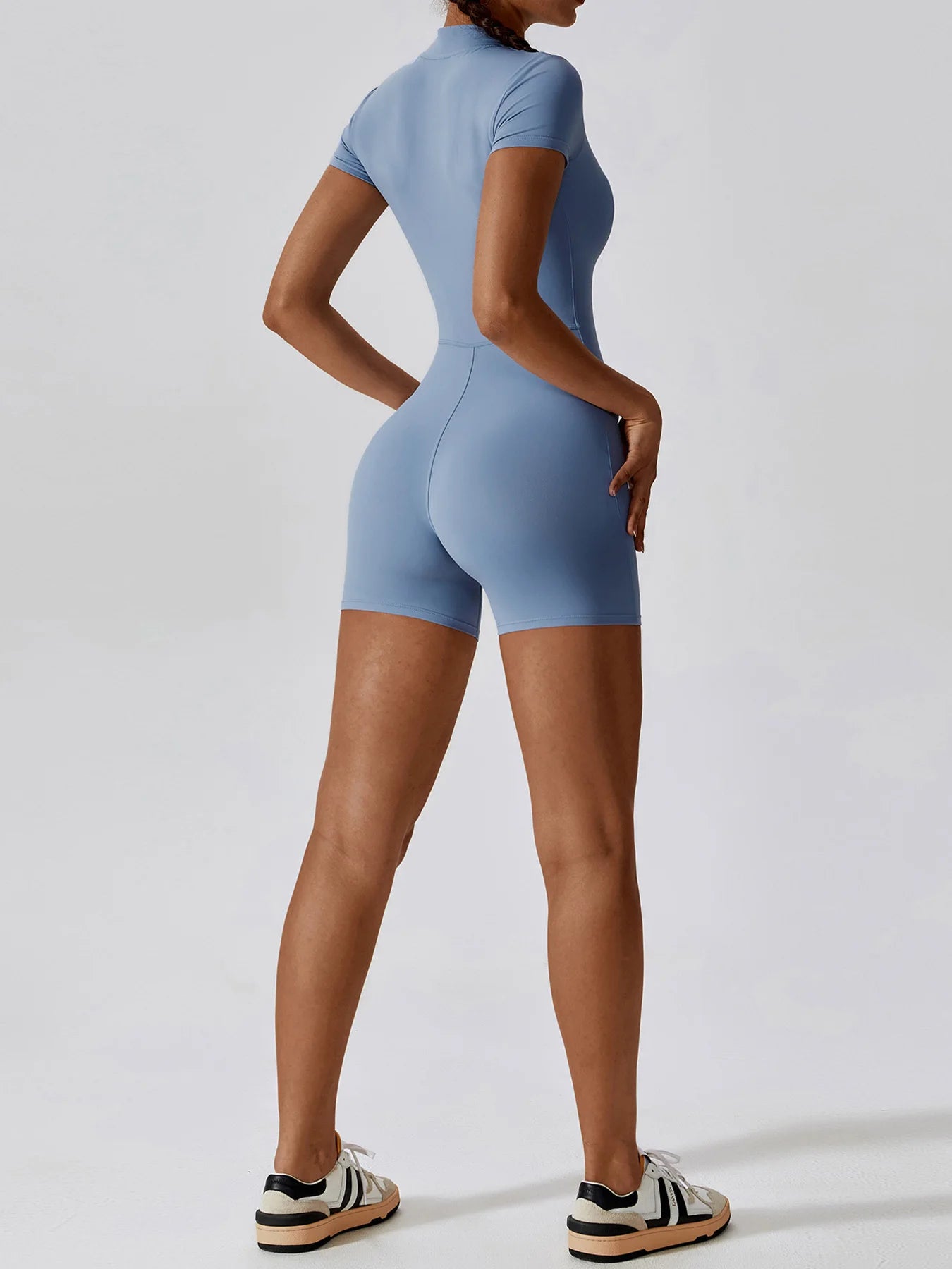 Macacão Fitness Mujer – Manga Corta con Cremallera Frontal
