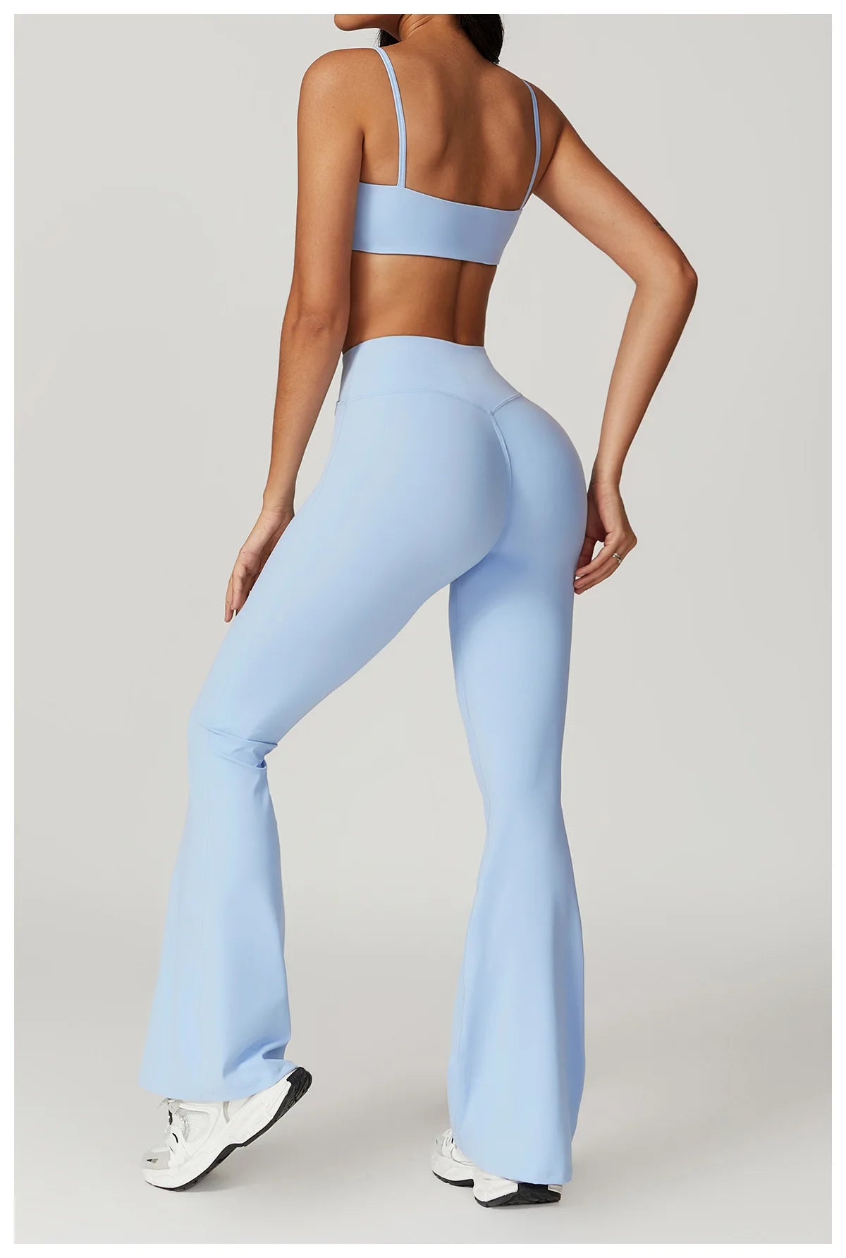 Conjunto Fitness Mujer – Top + Pantalón Acampanado de Cintura Alta